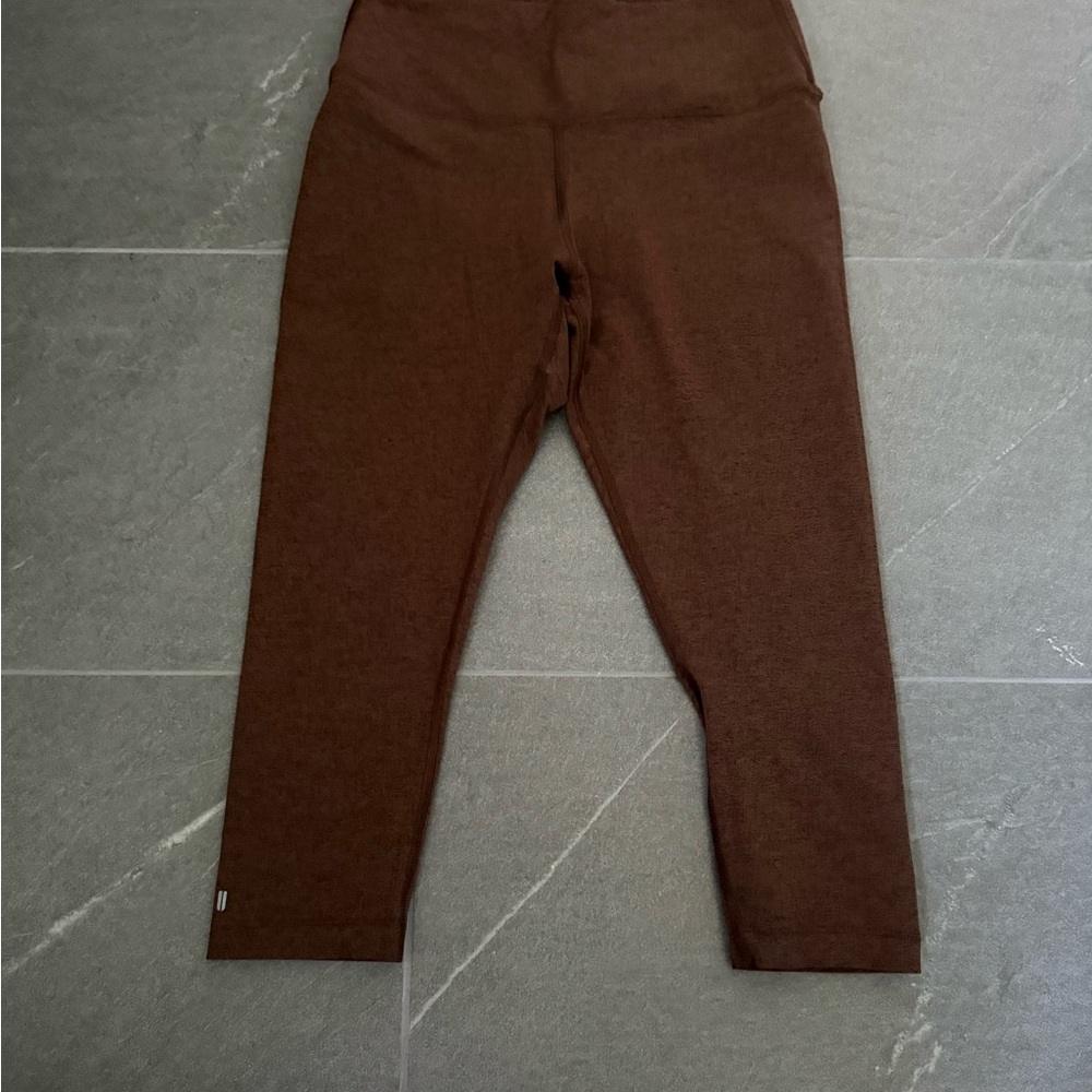 NOBULL Medium Brown Capri Leggings EUC